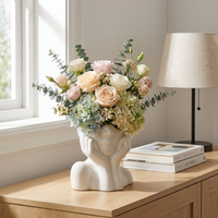 ITERPUB::cold-fleurlys-9152261587118::02-inuse