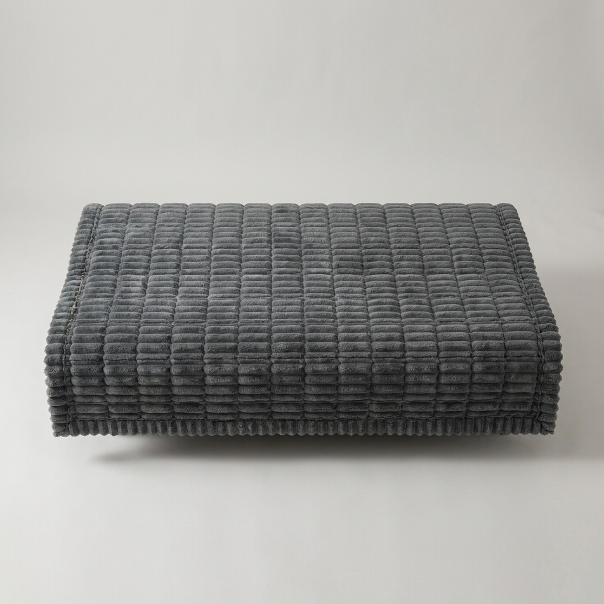 ITERPUB::cold-fleurlys-9155299016878::04-variant-charcoal-calm