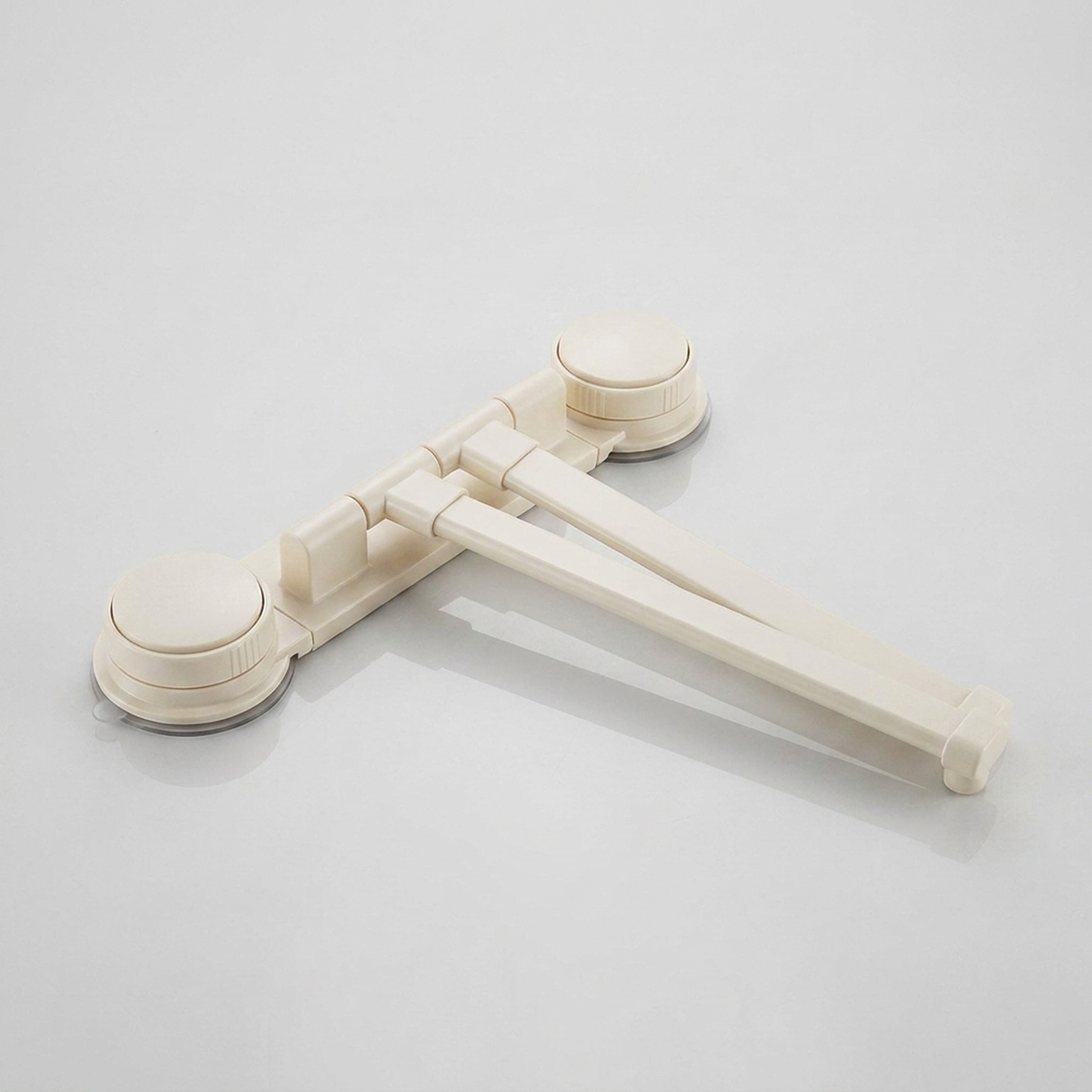 ITERPUB::cold-fleurlys-9146595180718::06-variant-cream-3-pole