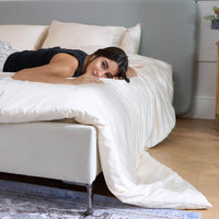 FURRFREE Bamboo Duvet Cover - Pet Hair Repellent for Dogs/Cats Family
