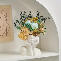 SCULVIA - Sculptural Ceramic Vase for an Artful Focal Point