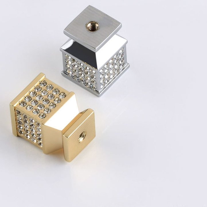 GLINTARA - Crystal Brass Furniture Knob for a Striking Accent