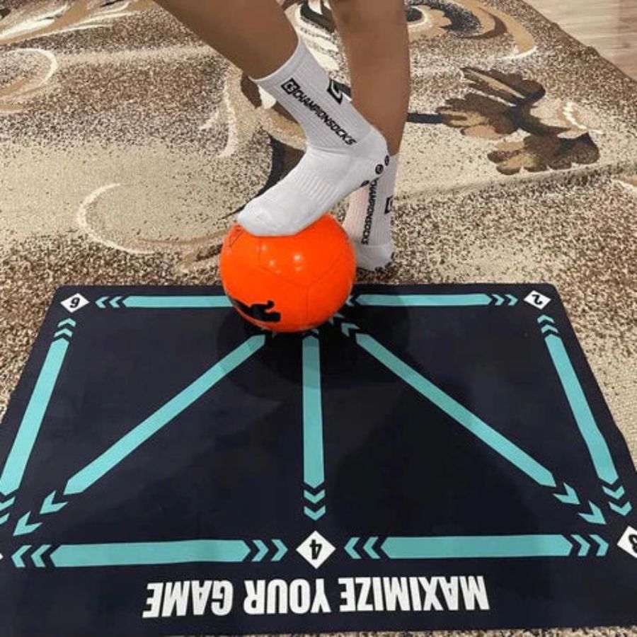 BOLVYRA - Football Training Mat for Better Ball Control at Home