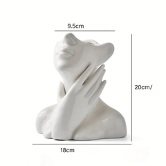 SCULVIA - Sculptural Ceramic Vase for an Artful Focal Point