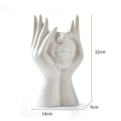 SCULVIA - Sculptural Ceramic Vase for an Artful Focal Point