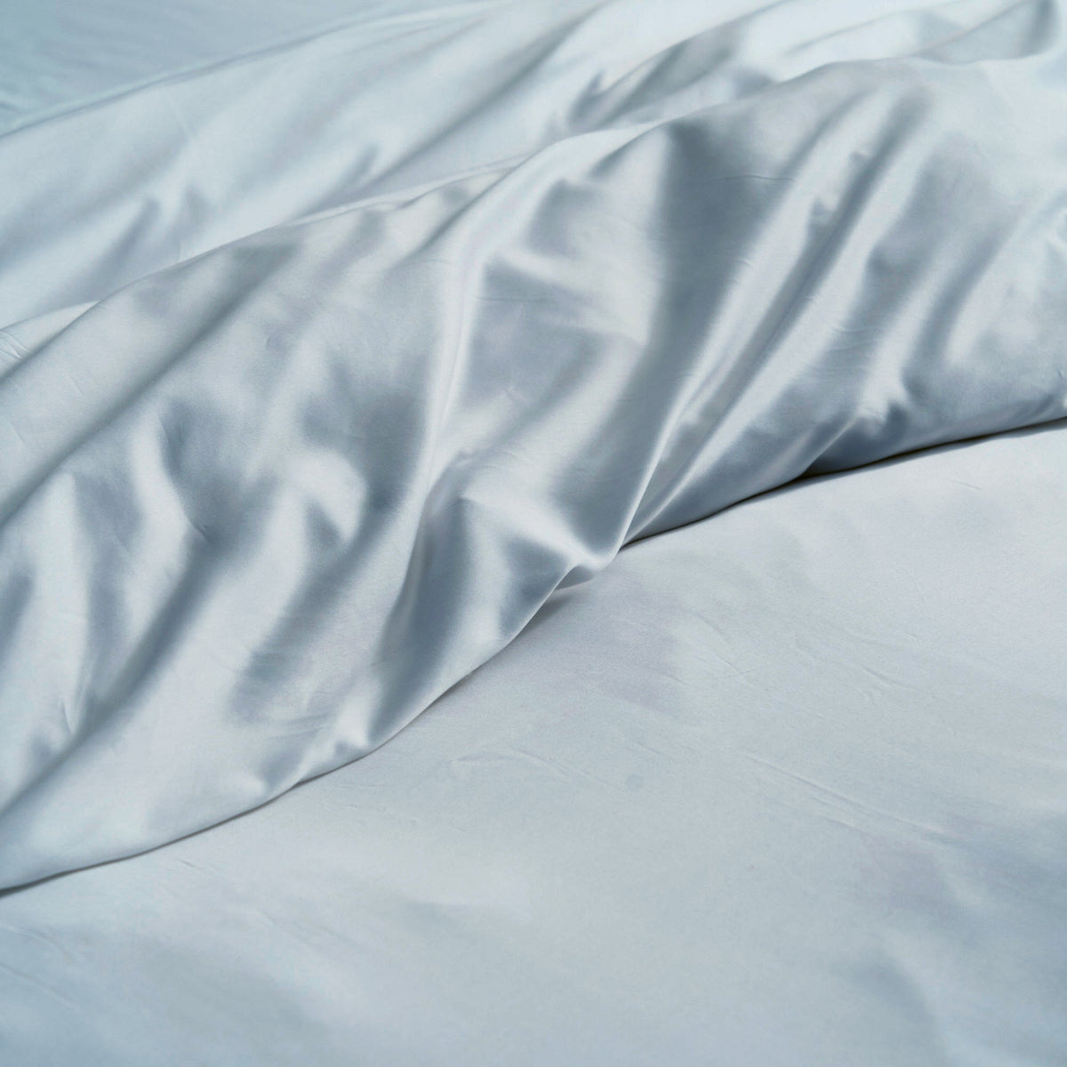BAMVELA - Bamboo Duvet Cover That Repels Pet Hair