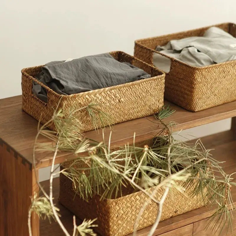 RYVESSA - Woven Seagrass Basket for Stylish Tabletop Storage