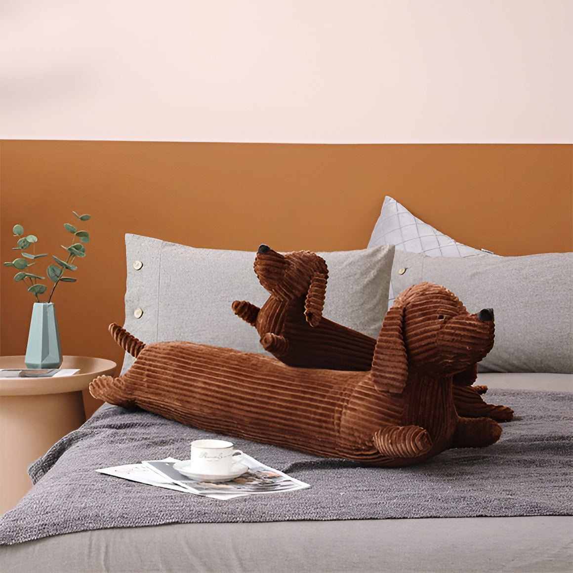 WAGLORA - Dachshund Cushion for Playful Neck and Back Support