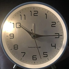 NORELUNE - Sculptural Silent Table Clock for Peaceful Rooms