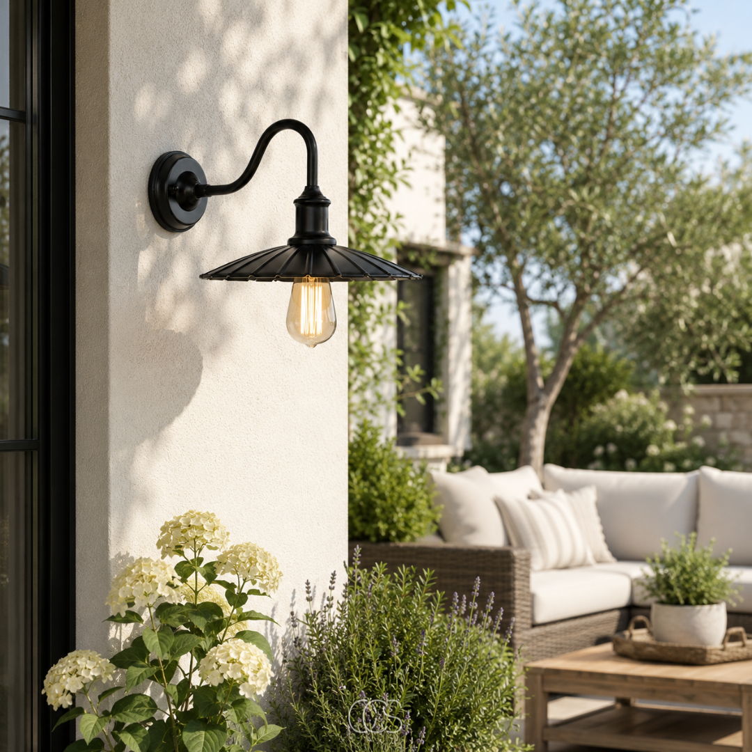 LANTOVI - Vintage Outdoor Wall Lamp for Warm, Welcoming Light
