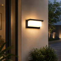 OCS - Pikka Buitenwandlamp met bewegingssensor – Energiezuinige LED-buitenwandlamp voor tuinen en ingangen