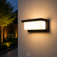 OCS - Pikka Buitenwandlamp met bewegingssensor – Energiezuinige LED-buitenwandlamp voor tuinen en ingangen