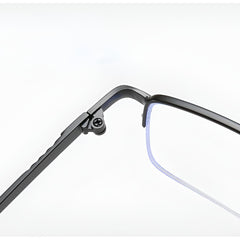 LUMEVRA – Adaptive Lesebrille für klare Sicht bei wechselnden Lichtverhältnissen