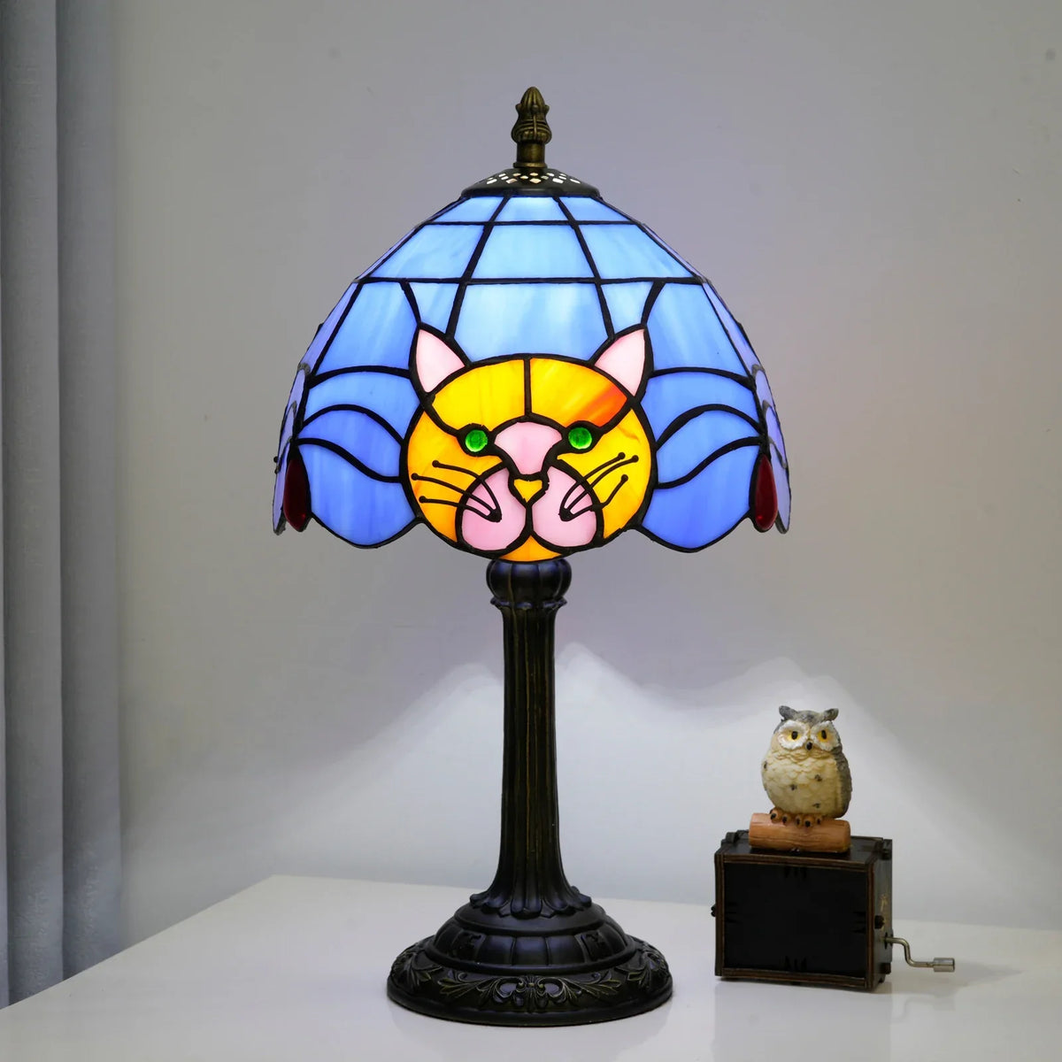 MAVILUNE - Stained Glass Cat Lamp for a Cozy Artistic Glow