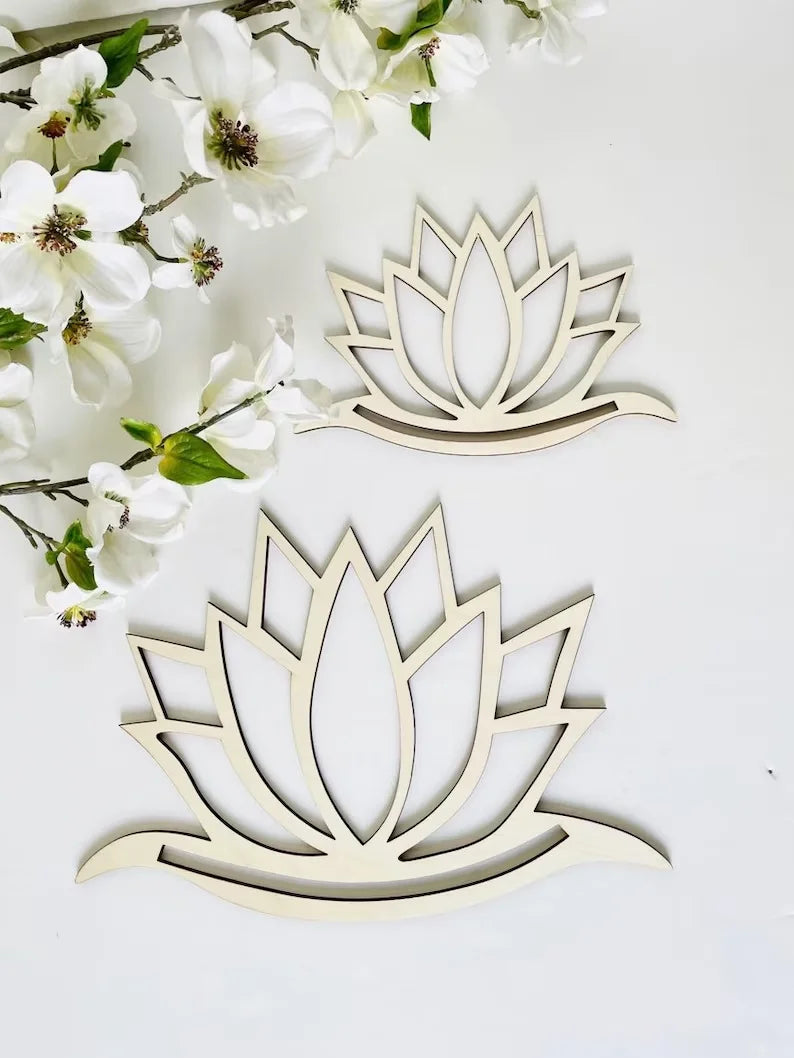 VELUNORA - Lotus Macrame Wall Hanging For A Serene Focal Point