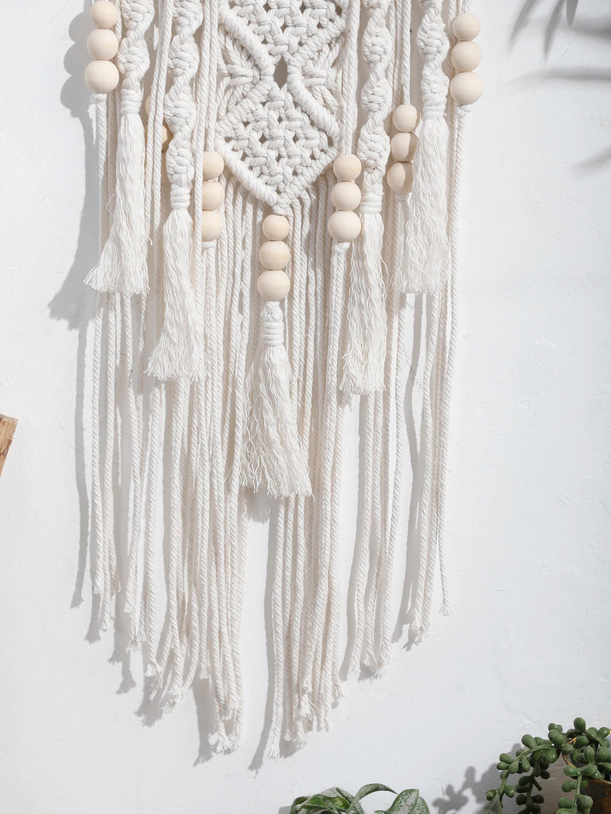 VELUNORA - Lotus Macrame Wall Hanging For A Serene Focal Point