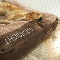HUGBED – Large scratch-resistant dog bed with orthopedic spinal support