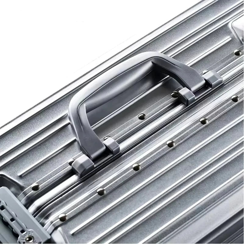 KAVYRON - Sculptural Aluminium Travel Case for Secure Journeys