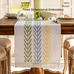 LINTAVRA - Long Table Runner for a Distinctive Layered Display