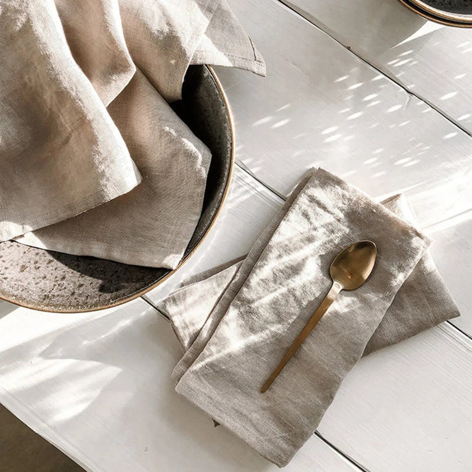FABLUNE - Set of Four Linen Napkins for an Artful Table Setting