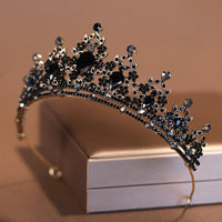ZAVENZA - Baroque Crystal Tiara for a Striking Bridal Look