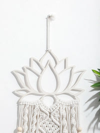 VELUNORA - Lotus Macrame Wall Hanging For A Serene Focal Point
