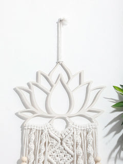 VELUNORA - Lotus Macrame Wall Hanging For A Serene Focal Point