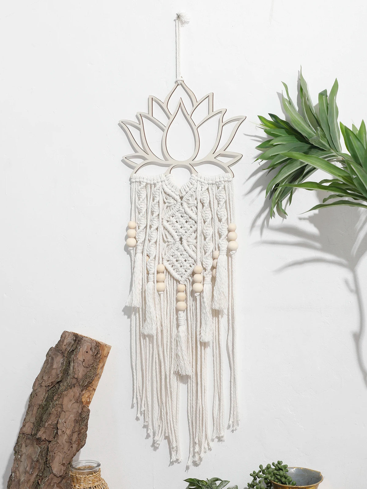 VELUNORA - Lotus Macrame Wall Hanging For A Serene Focal Point