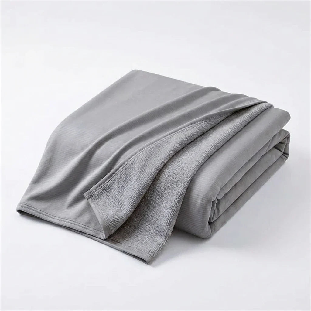 CHILLORA - Cooling Blanket for Relief From Nighttime Overheating