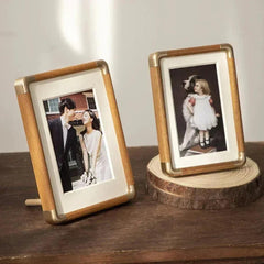 ZELVORA - Solid Walnut Photo Frame for a Refined Display