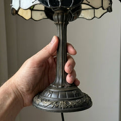MAVILUNE - Stained Glass Cat Lamp for a Cozy Artistic Glow