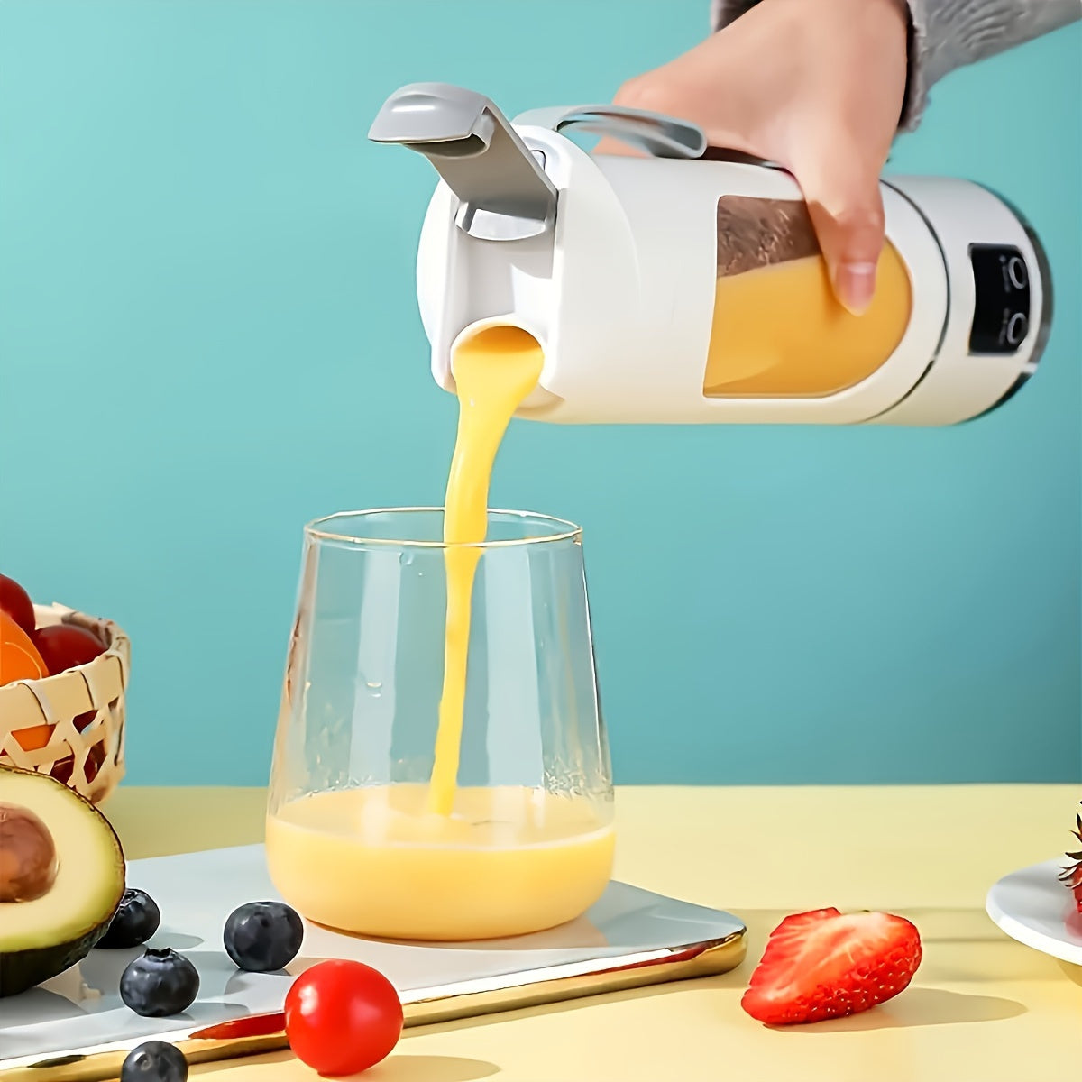FRUVIXA - Portable USB Blender for Fresh Drinks Anywhere